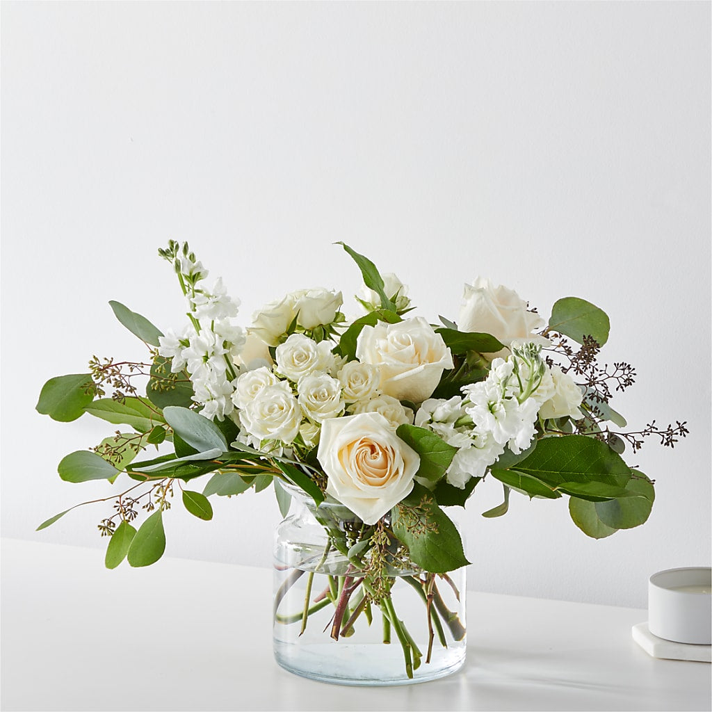 Fresh Linen Bouquet – Flowers By Elena, Methuen MA