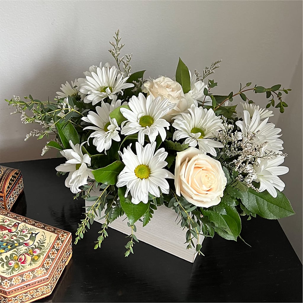 Fresh Linen Box Bouquet – Flowers By Elena, Methuen MA