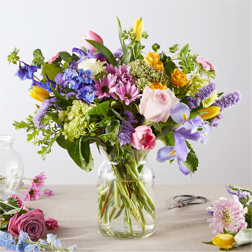 Pastel Tradition - A Florist Original – Flowers By Elena, Methuen MA