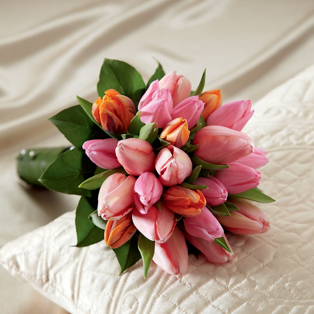 Embraceable Bouquet – Flowers By Elena, Methuen MA