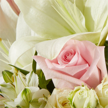 Kindhearted Bouquet –  Flowers By Elena, Methuen MA