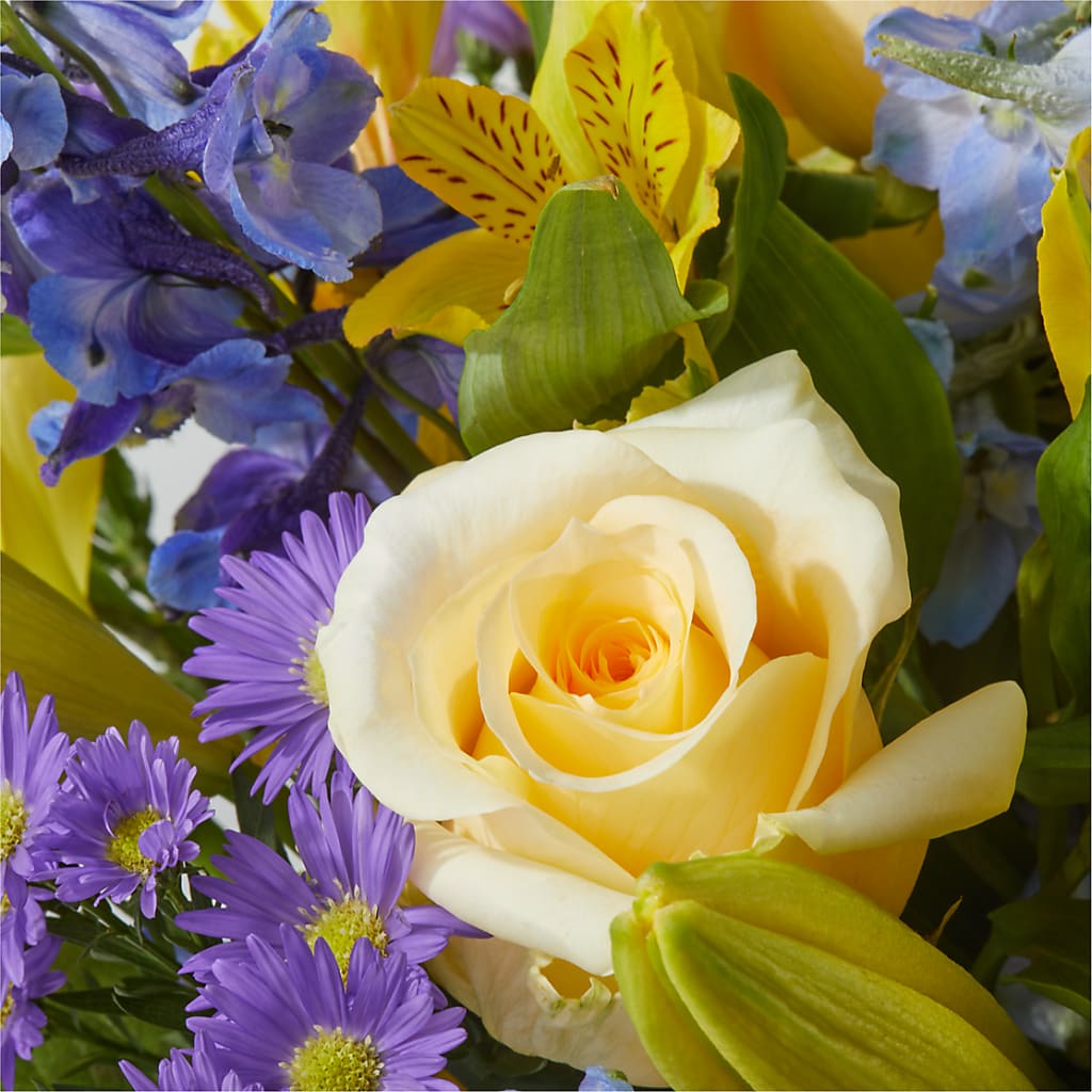 Limoncello Bouquet –  Flowers By Elena, Methuen MA